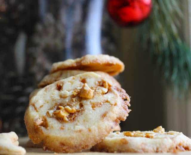 cashew praline cookies