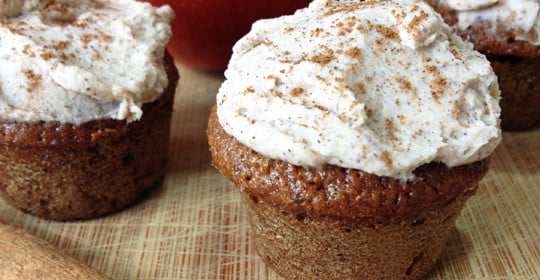 Muffin Recipes: Frosted Apple Spice Mini Muffins