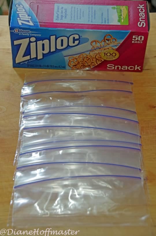 Using ziploc bags for DIY oatmeal packets 2