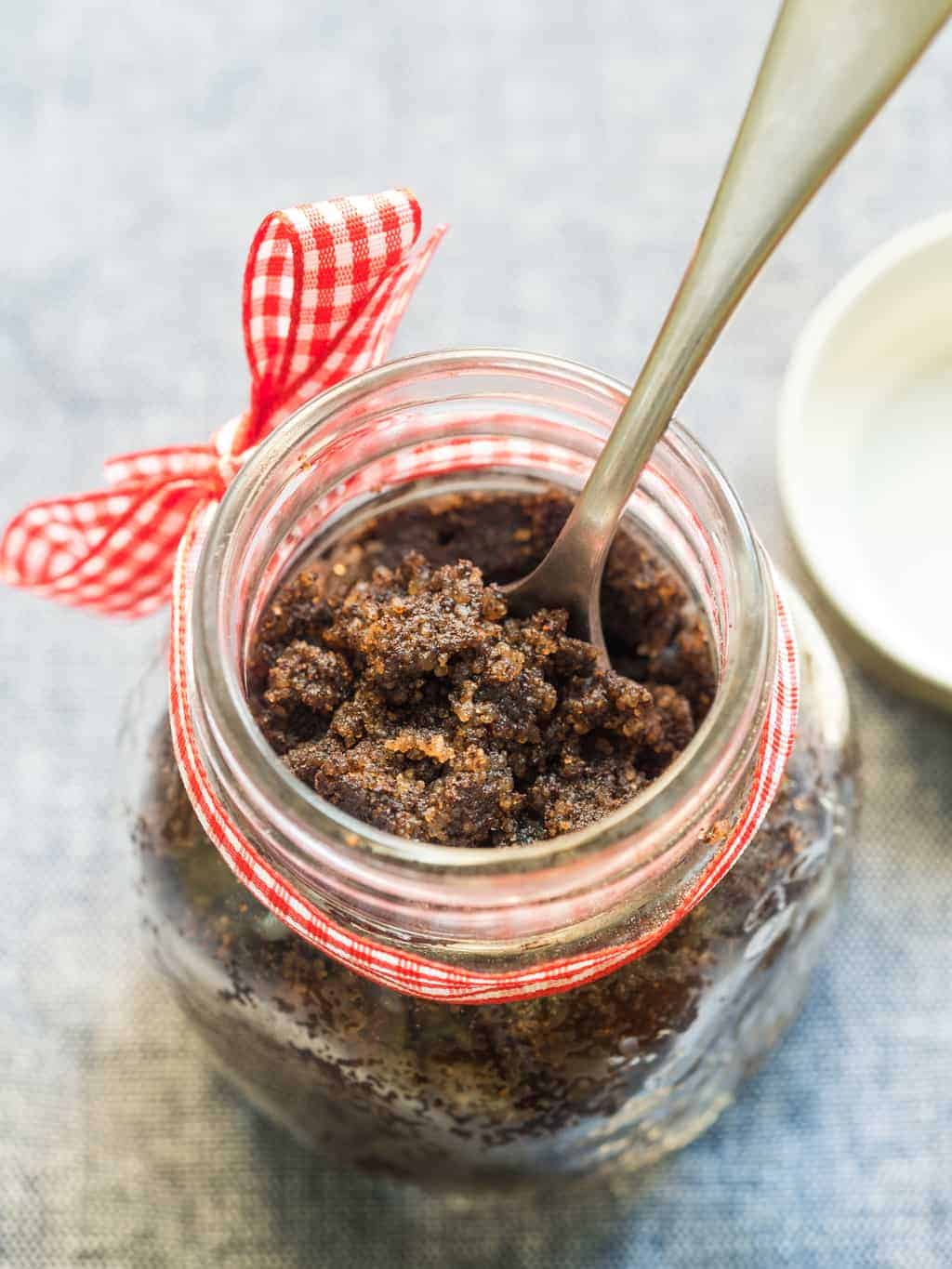 10 Ways To Reuse Coffee Grounds Turning The Clock Back