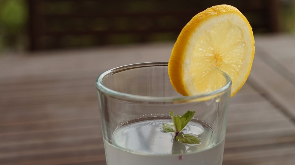 How to Make Warm Lemon Water