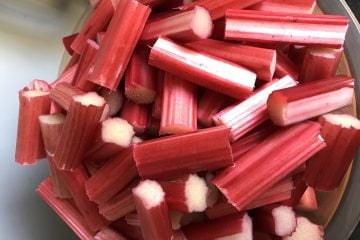 How to Freeze Rhubarb and 5 Easy Rhubarb Recipes