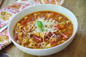 Hearty Bell Pepper Soup with Italian herbs
